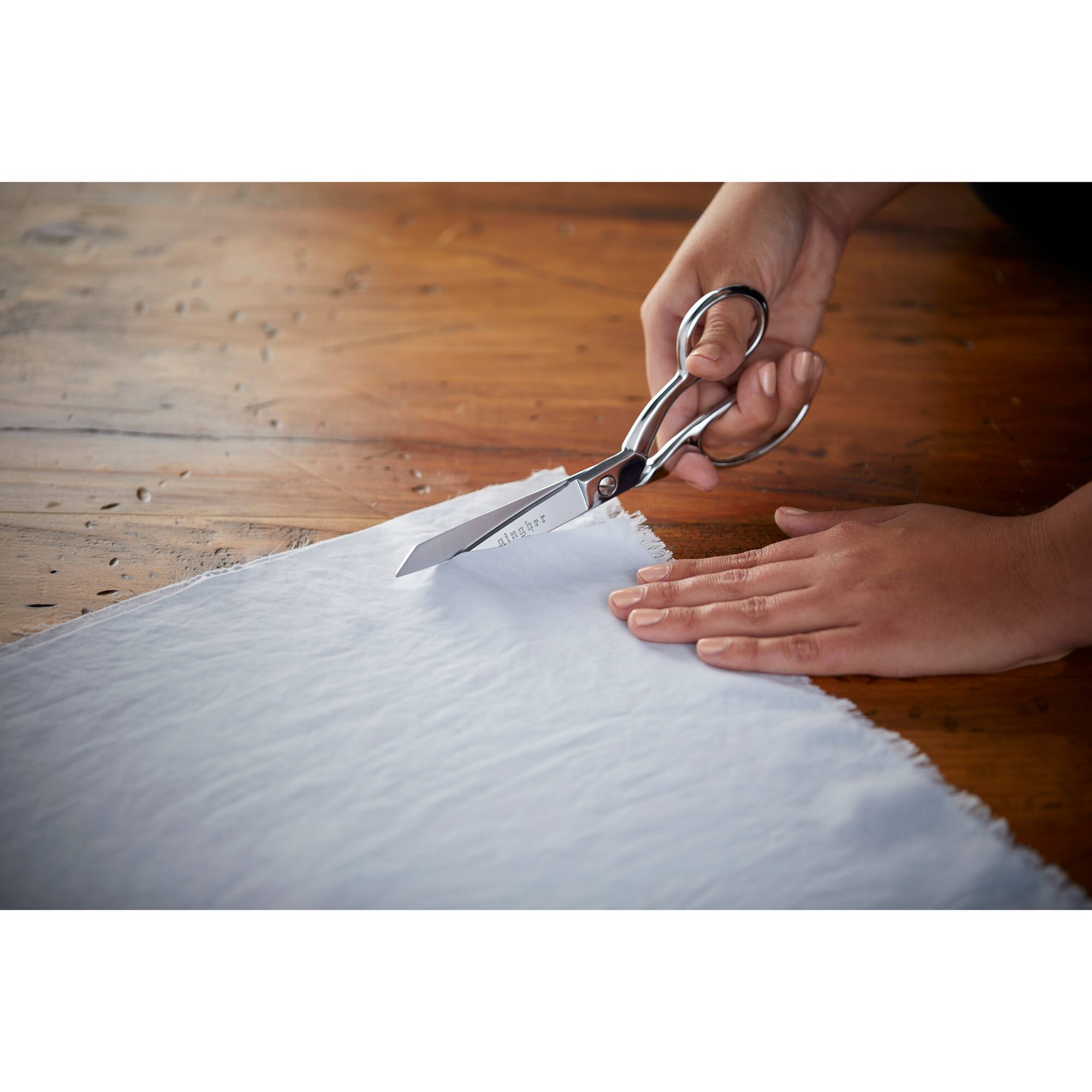 Gingher® 8" Serrated Knife-Edge Dressmaker Shears